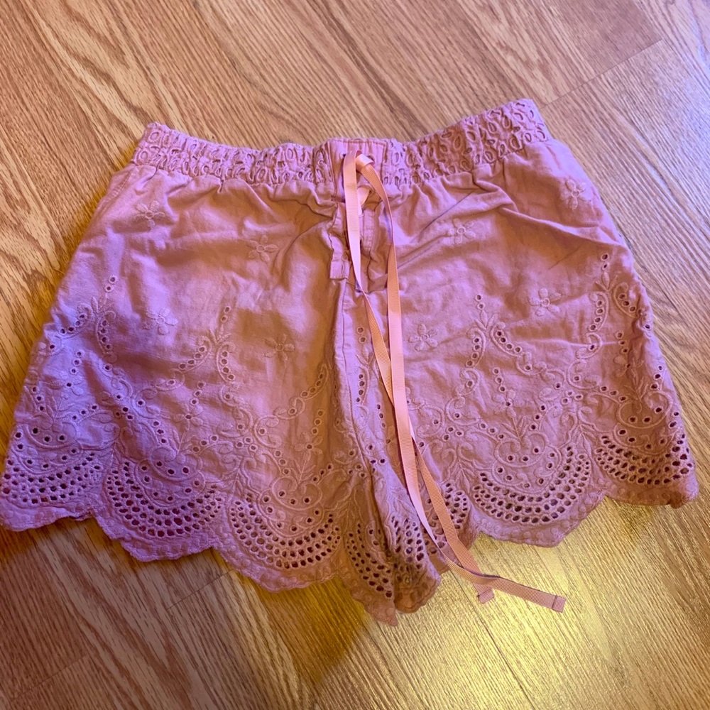 Pink embroidered linen shorts